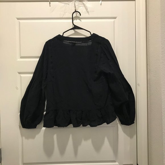 Black Gap Blouse Puff bell sleeve drop shoulder - Picture 5 of 5